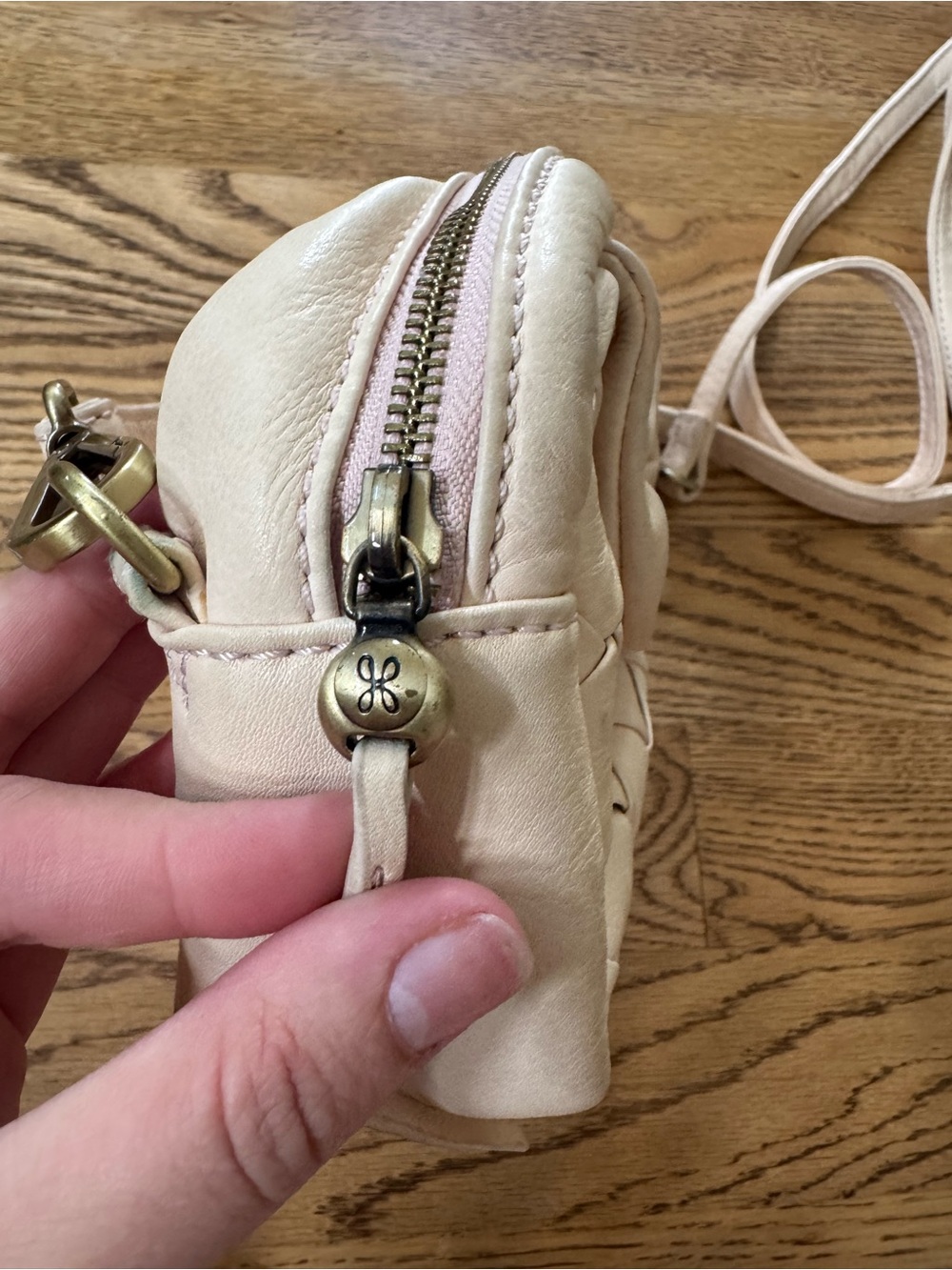 HOBO Woven Leather Crossbody Bag in Light Pink - Picture 2 of 4
